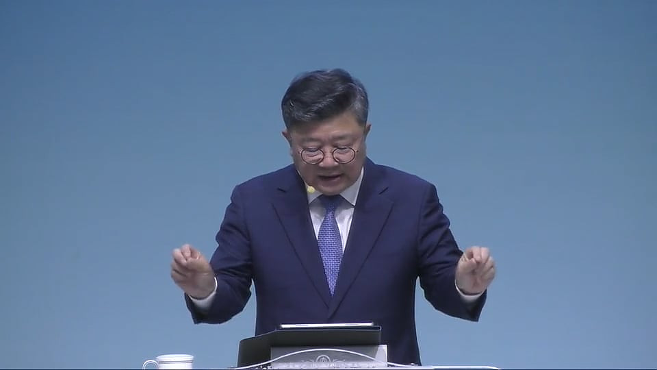 “ 가치관들이 맞부딪히는 전쟁터 ”